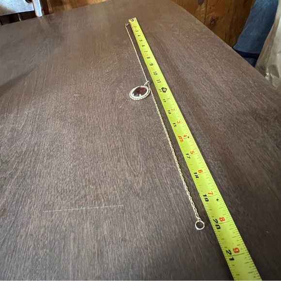 Avon statement necklace gold tone purple pendant - Picture 3 of 11